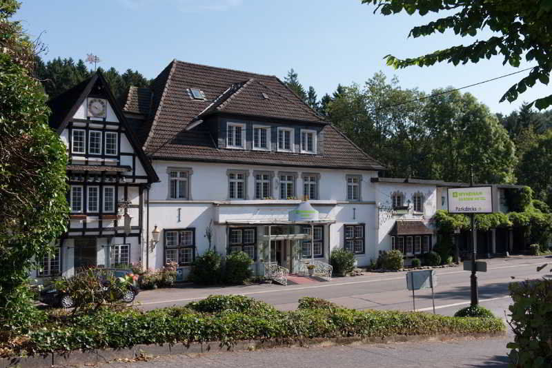 Wyndham Garden Gummersbach Hotel Exterior photo